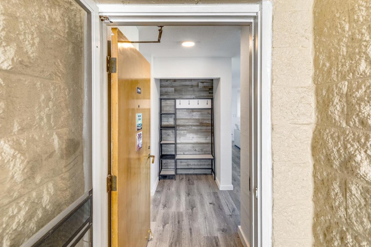Newly Renovated Condo With Sup Paddle Boards And Golf Clubs Included Kailua-Kona Buitenkant foto