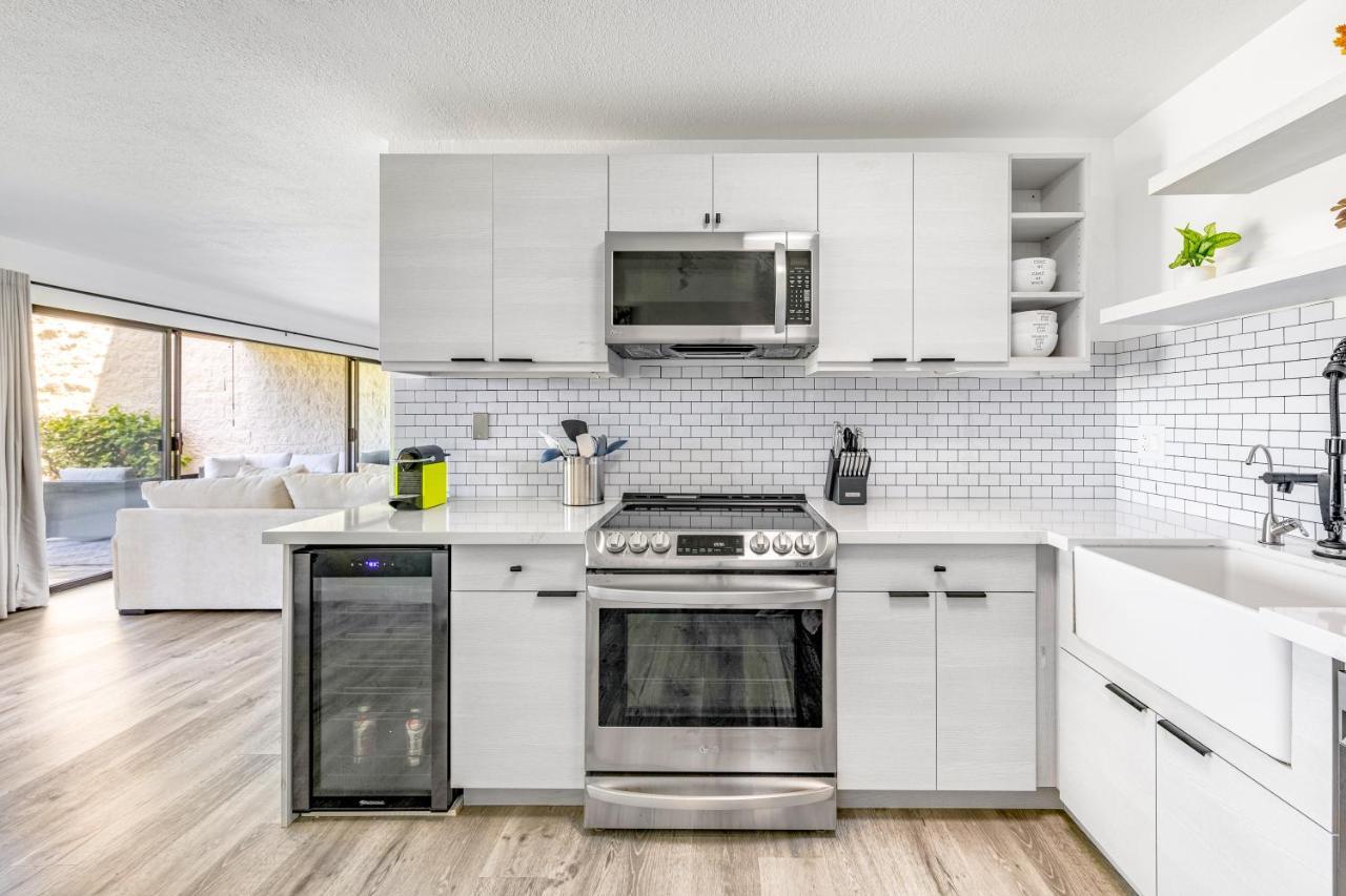 Newly Renovated Condo With Sup Paddle Boards And Golf Clubs Included Kailua-Kona Buitenkant foto