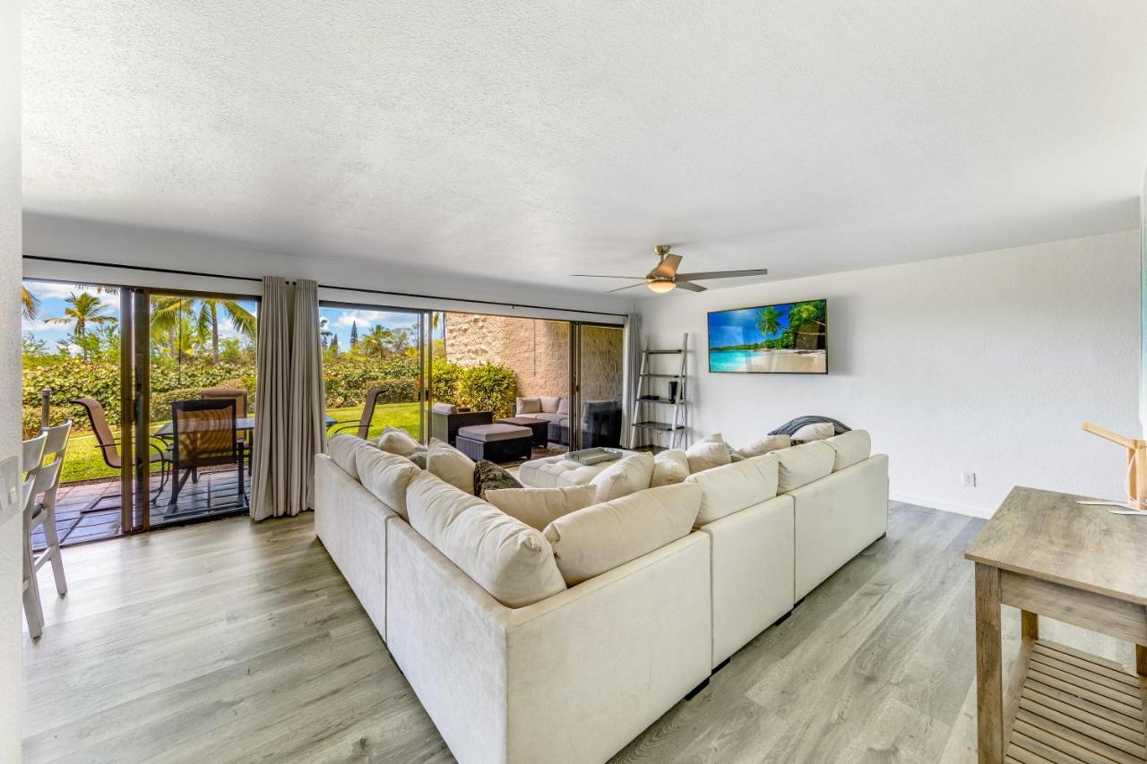 Newly Renovated Condo With Sup Paddle Boards And Golf Clubs Included Kailua-Kona Buitenkant foto
