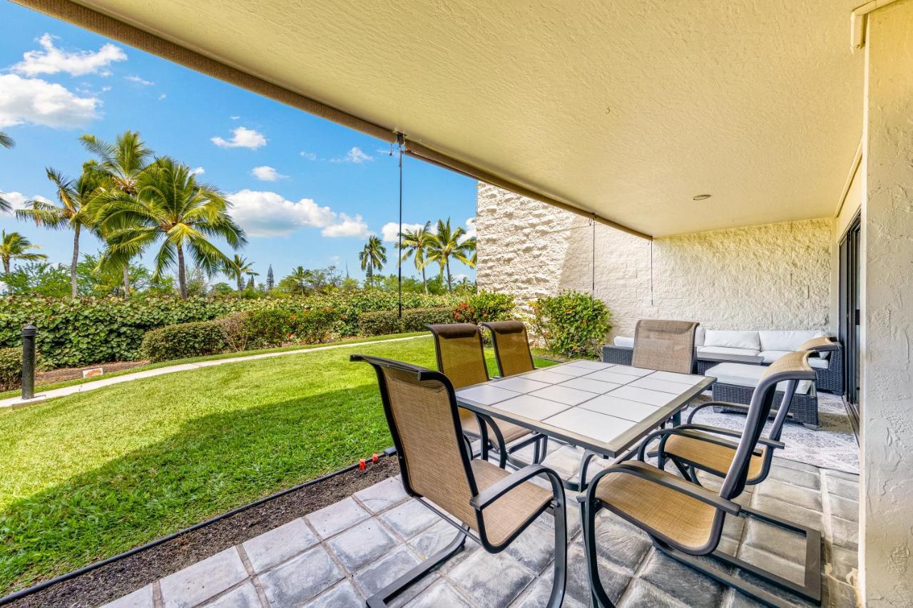 Newly Renovated Condo With Sup Paddle Boards And Golf Clubs Included Kailua-Kona Buitenkant foto