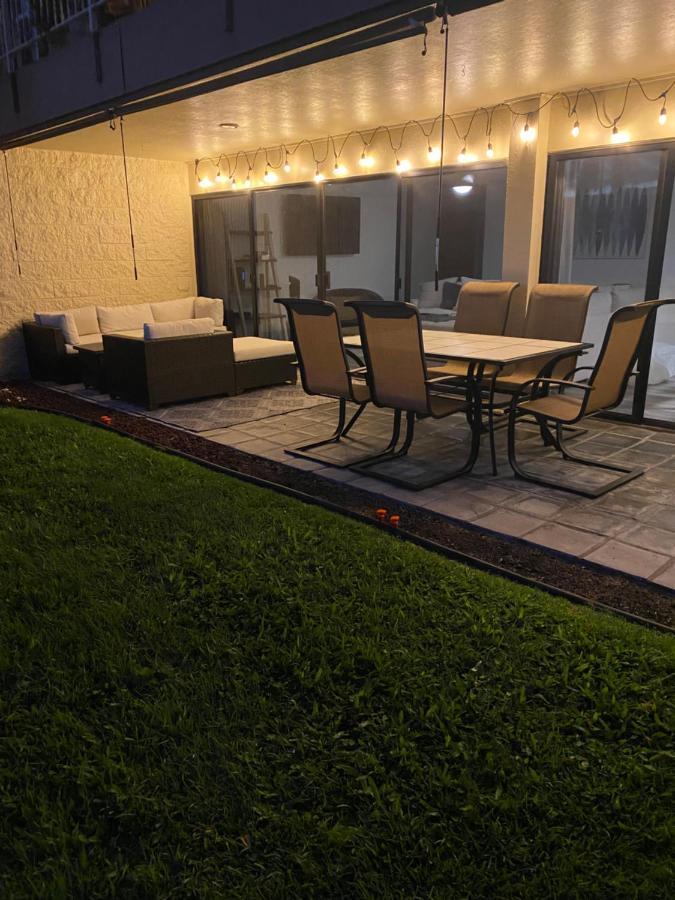 Newly Renovated Condo With Sup Paddle Boards And Golf Clubs Included Kailua-Kona Buitenkant foto